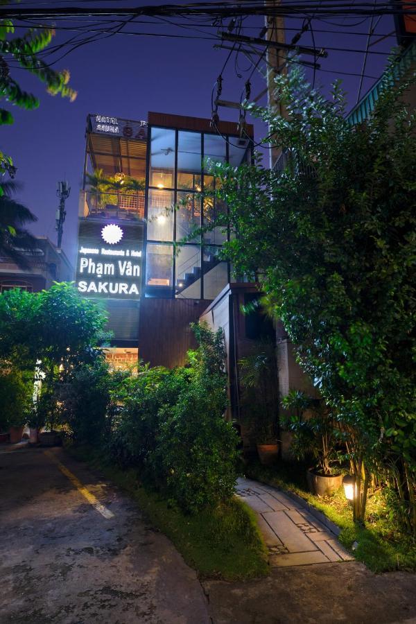 Phạm Vân Sakura Hotel Thuan An Extérieur photo